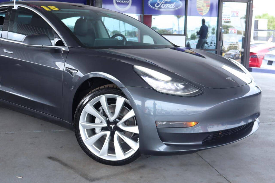 tesla model 3 2018 5YJ3E1EA3JF047564 image tesla model 3 2018 5YJ3E1EA3JF047564 image